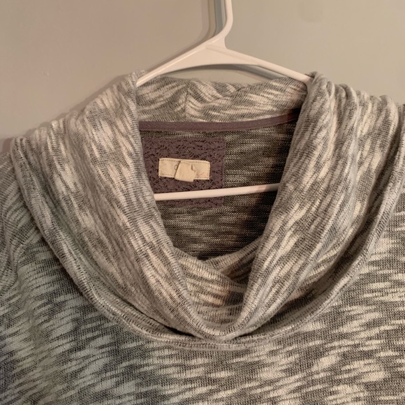 Stitch Fix-Cupio cowl neck women’s size small sweatshirt - Picture 3 of 5